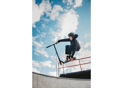 Kolobežka Rideoo Flyby Pro Street Freestyle, čierna