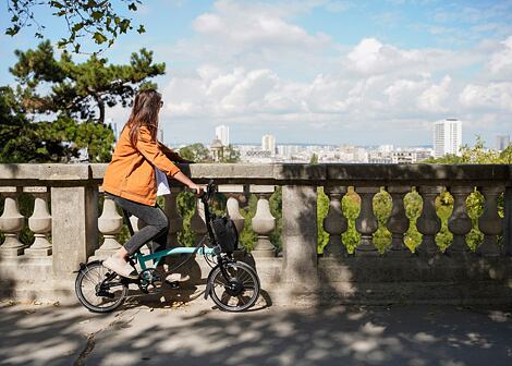 Skladací elektrobicykel Brompton Electric C Line, Matcha Green