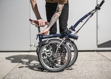 Duša Schrader AV Brompton